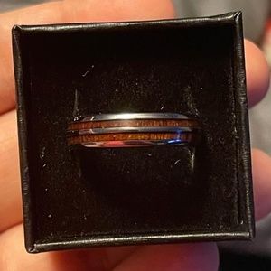 Men’s wedding band